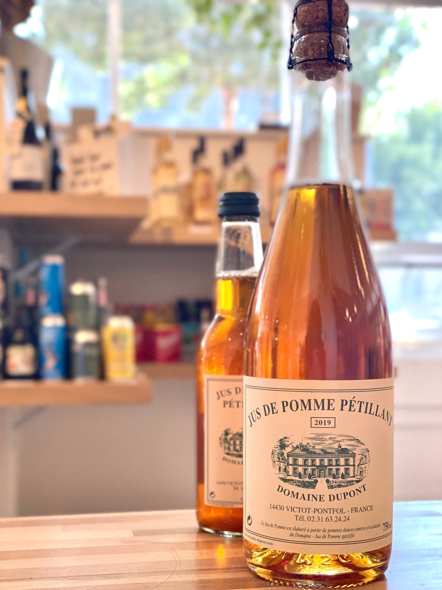 Load image into Gallery viewer, E. Dupont Jus de Pomme Petillant (Sparkling N/A Cider), Normandy, France - DECANTsf
