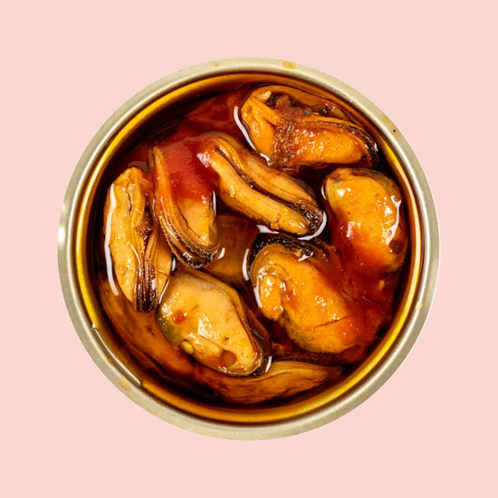 Load image into Gallery viewer, PEI Mussels w/ Smoked Paprika &amp;amp; Fennel Tomato Sauce, Scout Canning, Canada - DECANTsf
